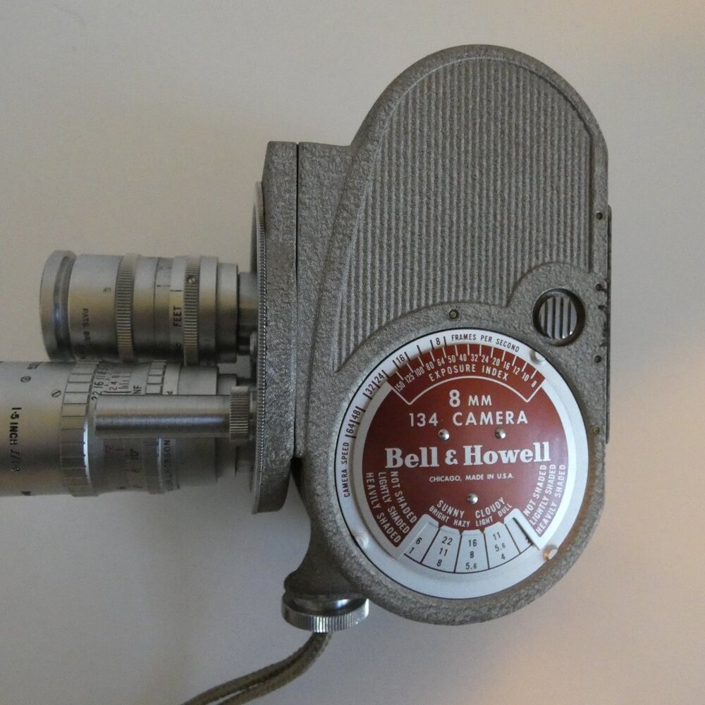 Vintage Bell And Howell 134 Movie 8mm Camera Made in USA - Picture 3 of 10